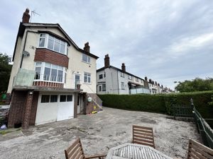 Photo 27- click for photo gallery